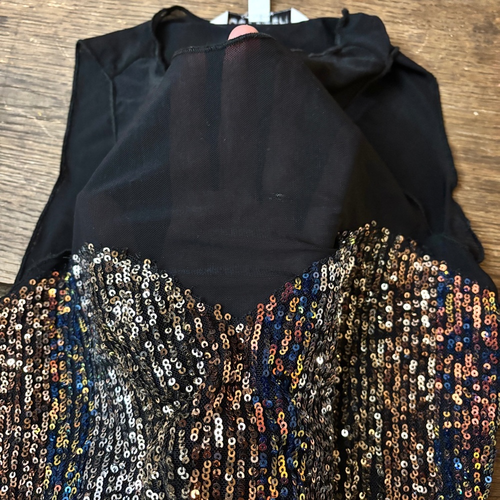 Davi & Dani Black Sequin Mesh Top Short Sleeve He… - image 6